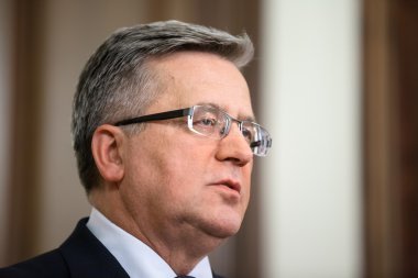 Lehçe başkanı Bronislaw Komorowski