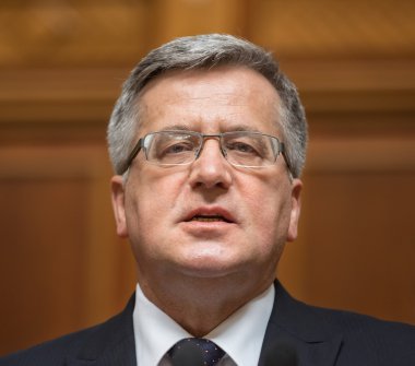 Lehçe başkanı Bronislaw Komorowski