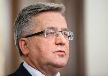 Lehçe başkanı Bronislaw Komorowski