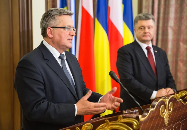 Bronislaw Komorowski y Petro Poroshenko — Foto de Stock