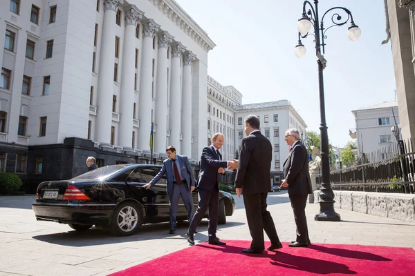 Donald Tusk, Jean-Claude Juncker i Petro Poroszenko — Zdjęcie stockowe