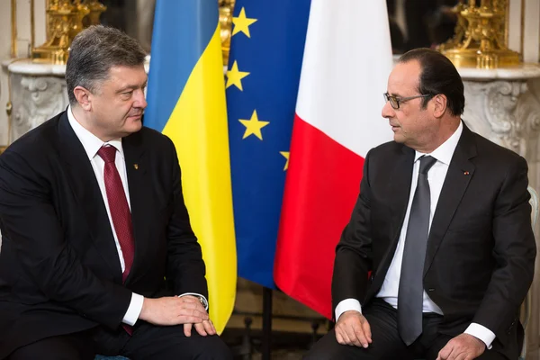Petro Poroszenko i Francois Hollande — Zdjęcie stockowe