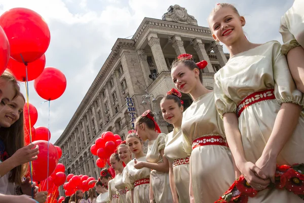 Flashmob παπαρούνες μνήμης στο Κίεβο — Φωτογραφία Αρχείου