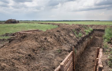 poroshenko'nın Ukrayna cephe bölgelerine ziyaret
