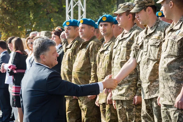 Cerimonie dedicate alla Giornata della Bandiera di Stato dell'Ucraina — Foto Stock