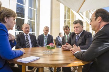 Merkel, Putin, Poroshenko ve Hollande