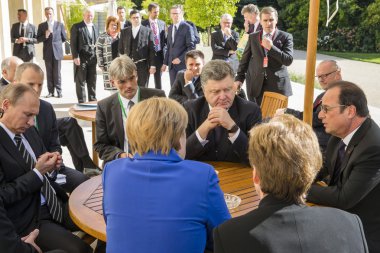 Merkel, Putin, Poroshenko ve Hollande