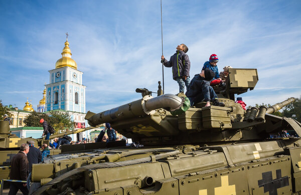 Выставка военной техники в Киеве
