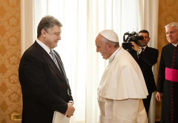 Petro Poroshenko y el Papa Francisco —  Fotos de Stock