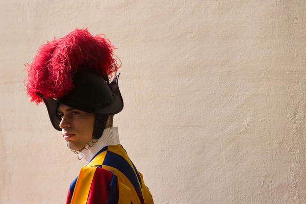 Guarda Suíça Papal de uniforme — Fotografia de Stock