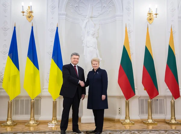 Petro Poroshenko and Dalia Grybauskaite — Stock Photo, Image