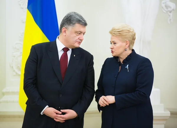 Petro Poroshenko and Dalia Grybauskaite — Stock Photo, Image