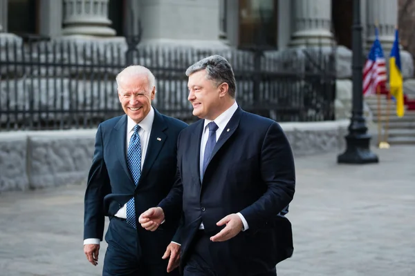 조 바이 든과 석유 Poroshenko — 스톡 사진