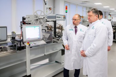 Petro Poroshenko launched production of new passport of Ukrainia