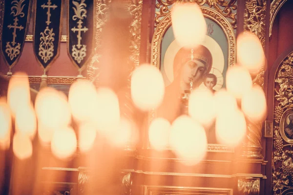 Candles firing in church — Stock Photo, Image