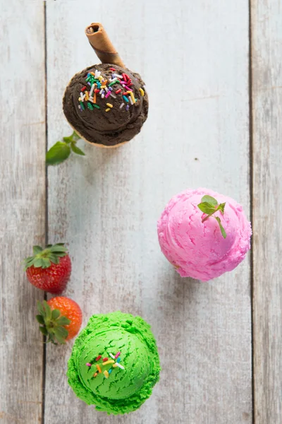 Various flavor of ice cream — Stock Photo, Image