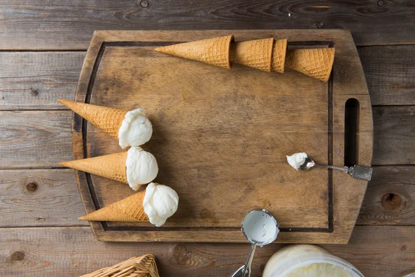 Helado de vainilla cremoso — Foto de Stock