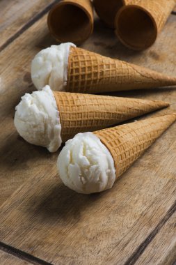 Vanilyalı dondurma. 