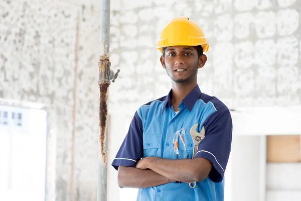Indian male plumber — Stock Photo, Image