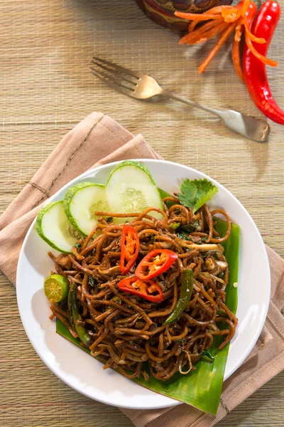Spicy fried noodle with pork — Stock Photo, Image