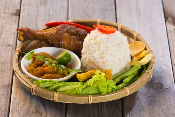 Nasi pedas tradisional malaysian — Stok Foto