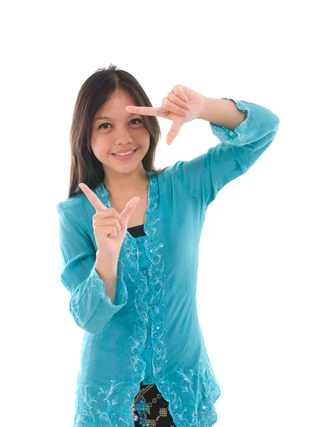 Asian girl  in traditional kebaya dress — Stock Photo, Image