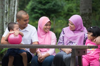 Asya aile zevk zaman birlikte