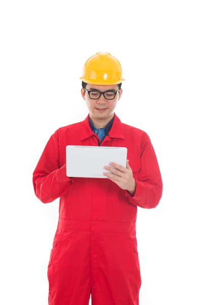 Asian engineer with tablet — Stock Photo, Image