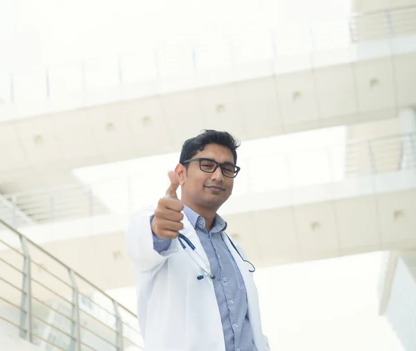 Indian male doctor celebrating — Stock Photo, Image