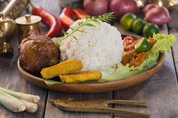 Nasi campur balinês — Fotografia de Stock