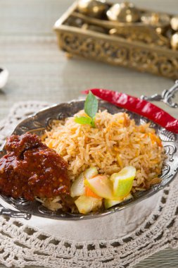 tavuk biryani pirinç