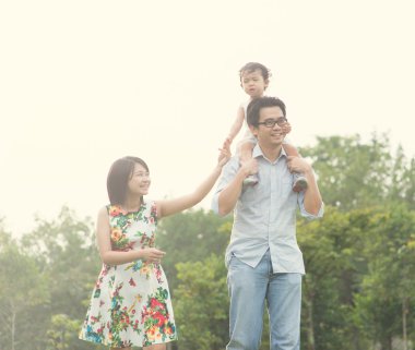 Asya aile oyun ve zevk