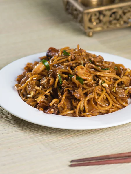 Gebratene penang char kuey teow — Stockfoto