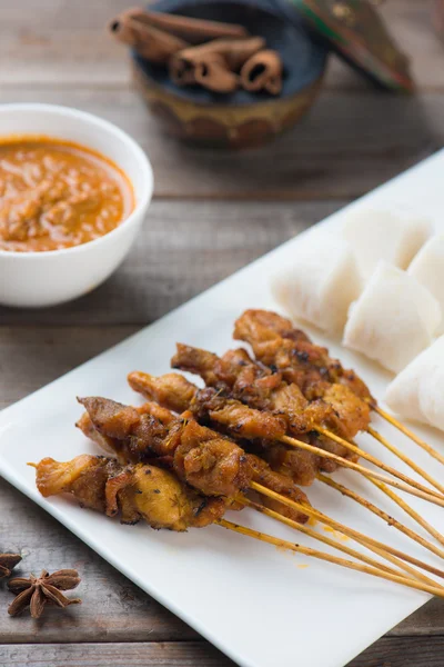 Kyckling satay - asiatisk maträtt — Stockfoto