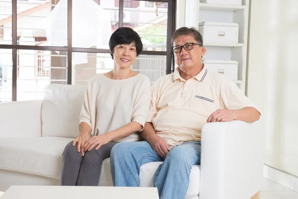 Asian senior couple — Stock Photo, Image