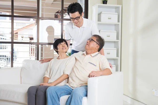 Asian man with his parents — Stock Photo, Image