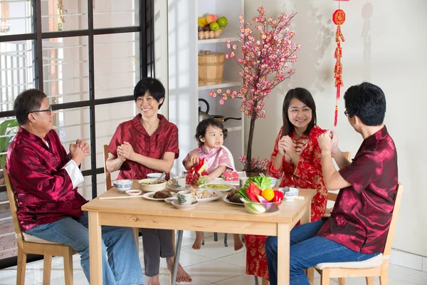 中国农历新年晚宴-家庭 — 图库照片