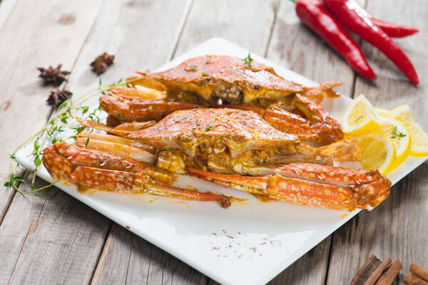 Острый краб в азиатском стиле
