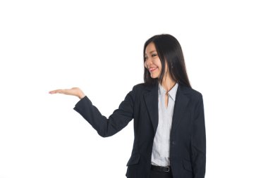 Asyalı kadın bir şey tutan