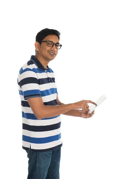 Mutlu bir adam dijital tablet kullanma — Stok fotoğraf