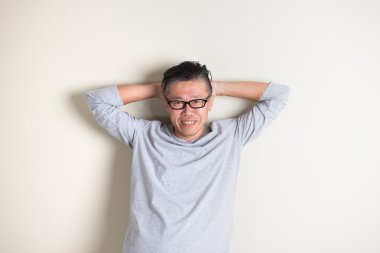 rahat Asya kıdemli erkek