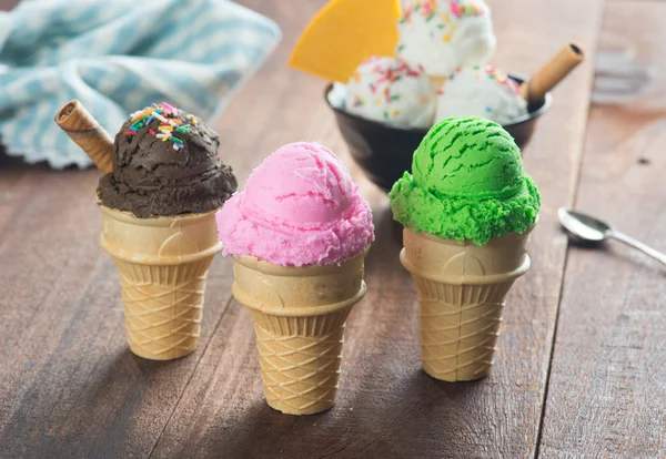 Gelati vari cono — Foto Stock