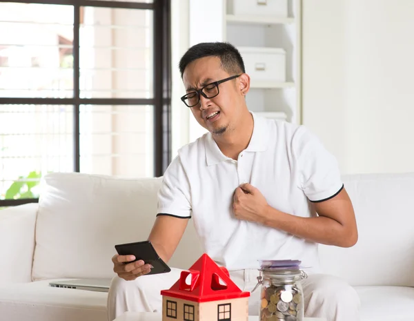 Asiático homem em stress — Fotografia de Stock