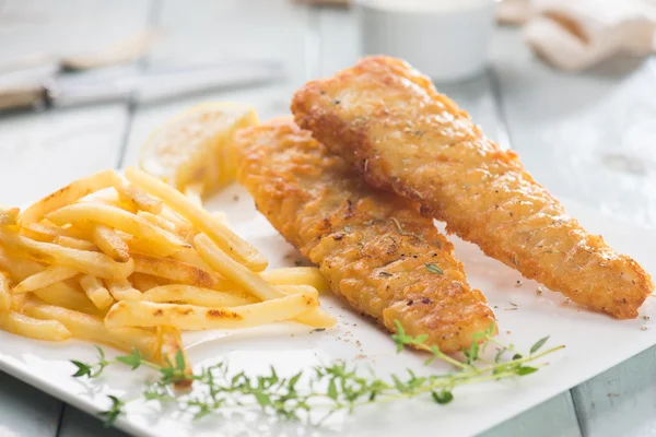 Englisch Fish and Chips — Stockfoto