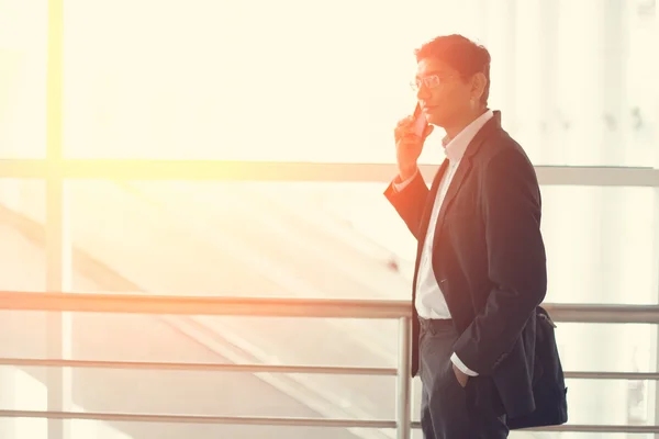 Indian male at airport terminal — Stock Photo, Image