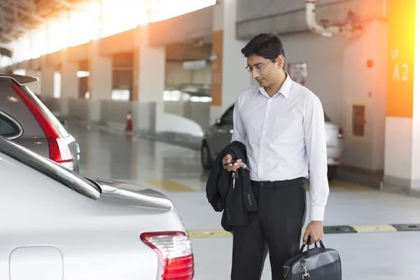 Indian business at car park — Stock Photo, Image