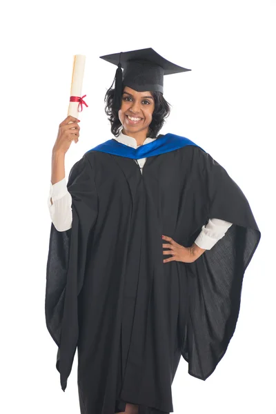 Graduada con su diploma — Foto de Stock