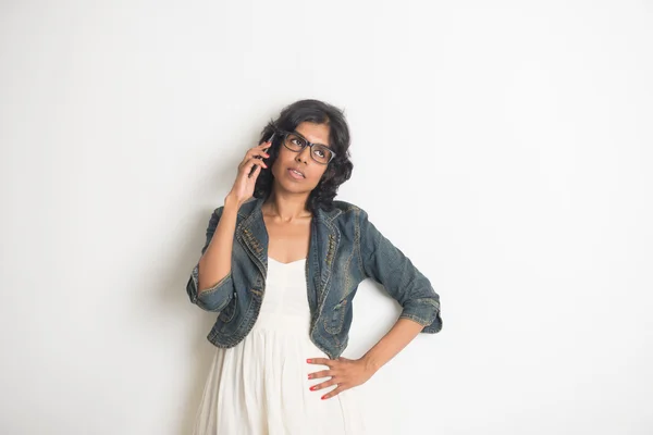 Casual indian woman on phone — Stock Photo, Image