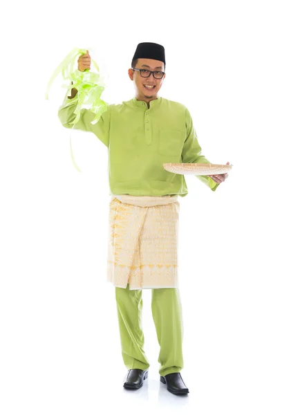 Pria Melayu dengan ketupat — Stok Foto
