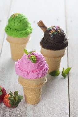 çeşitli koni dondurmalar